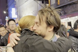 Watch Succession’s Kieran Culkin and Sarah Snook Reunite at Broadway Stage Door